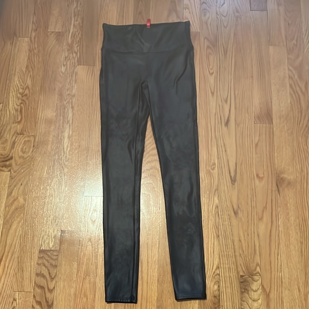 Spanx Faux leather leggings black sz sm - Picture 2 of 5